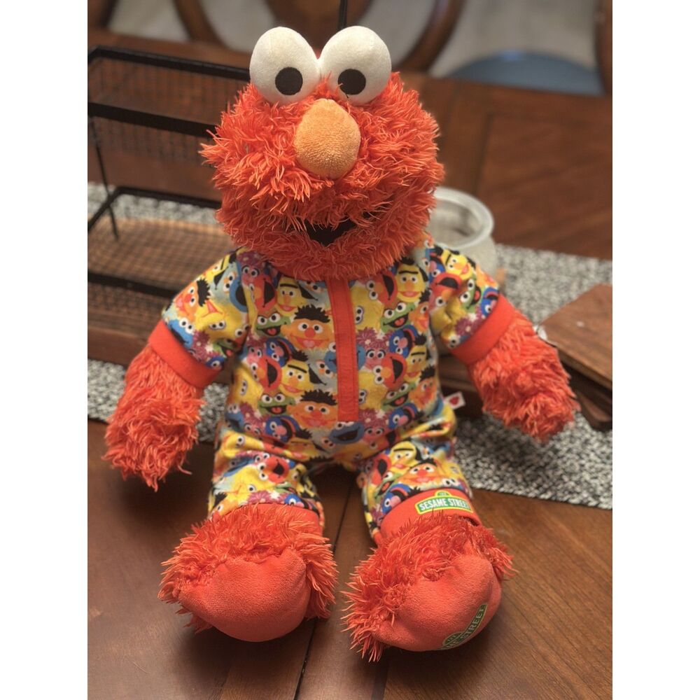 2017 Build-A-Bear Elmo with Sesame Street Pajamas
